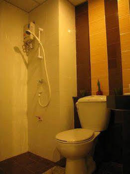 Centana Apartment Bangkok Extérieur photo