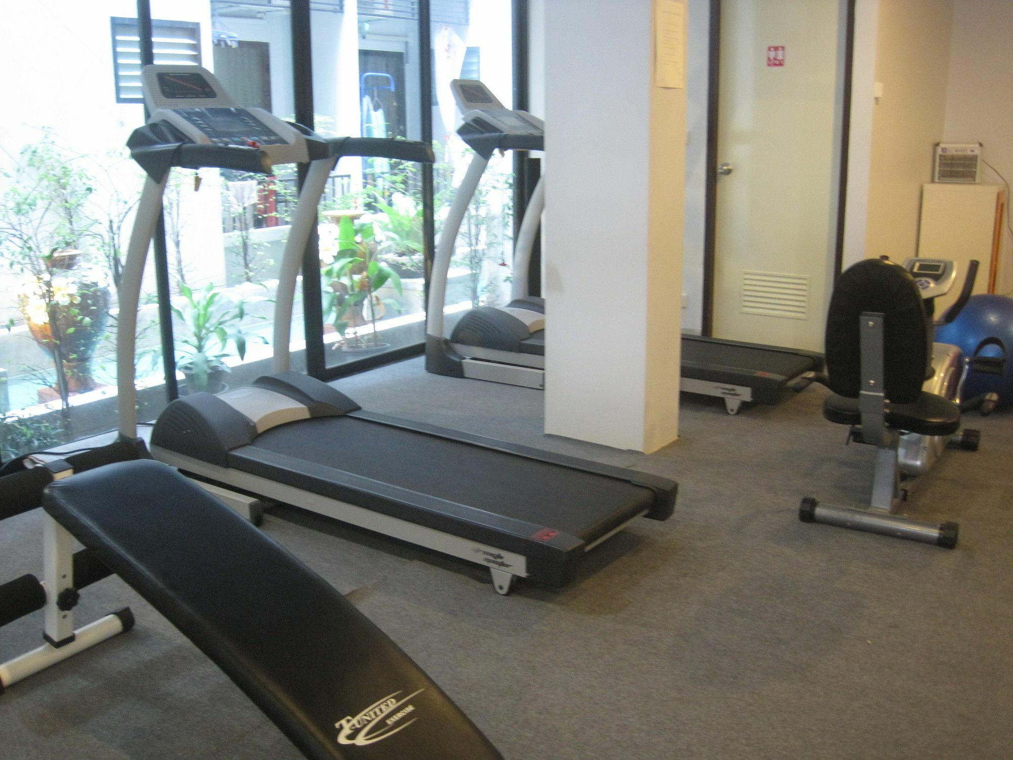 Centana Apartment Bangkok Extérieur photo